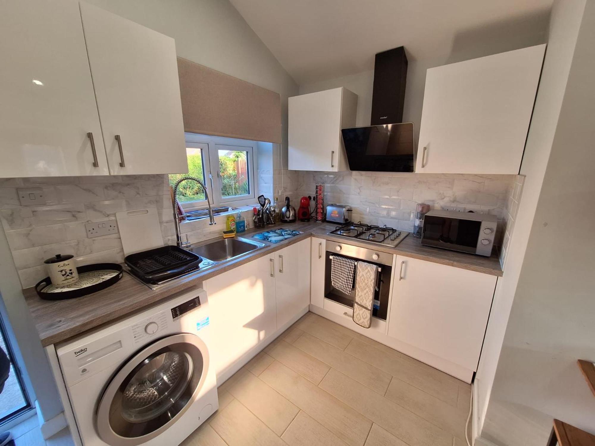New, Stylish Studio Flat With Private Patio And Free On-Street Parking Check Out At 11Am Bournemouth Exterior photo